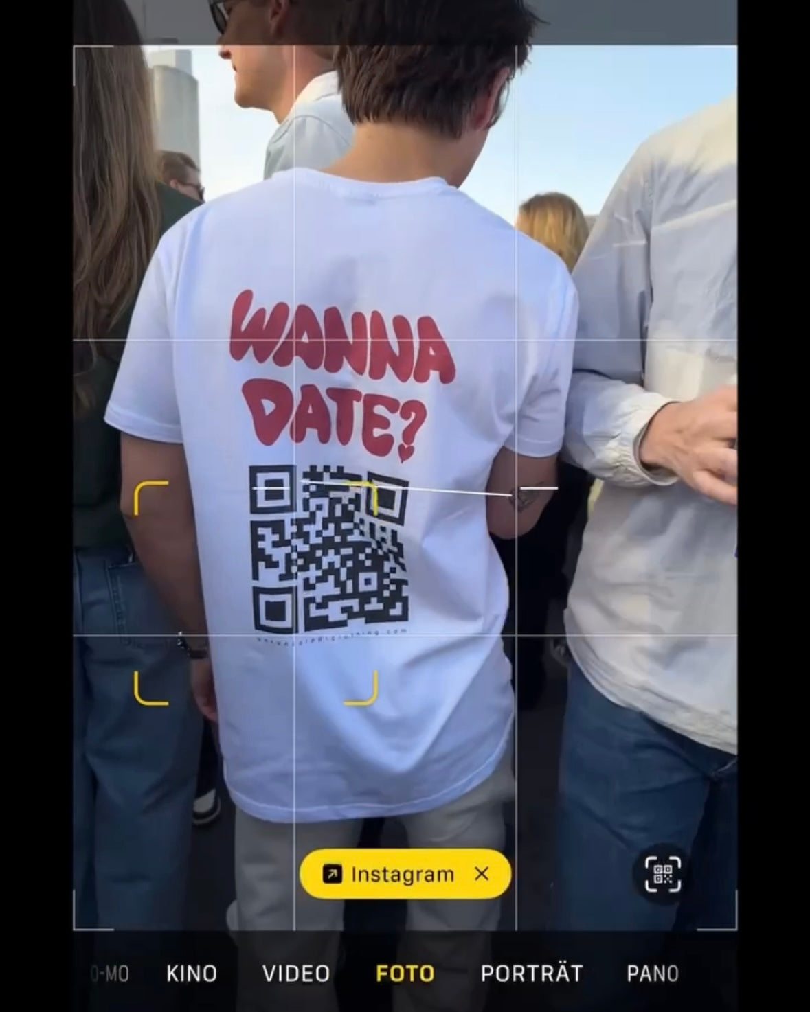 Wanna Date? QR Tee